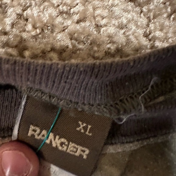 Y2K Realtree Camo Longsleeve t-shirt size XL - Picture 2 of 2